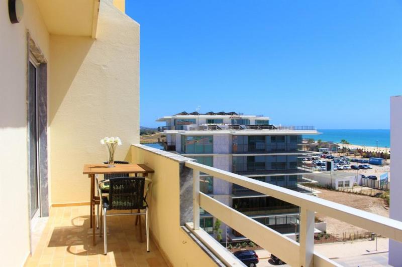 Solmar Apartment Armacao de Pera Bagian luar foto